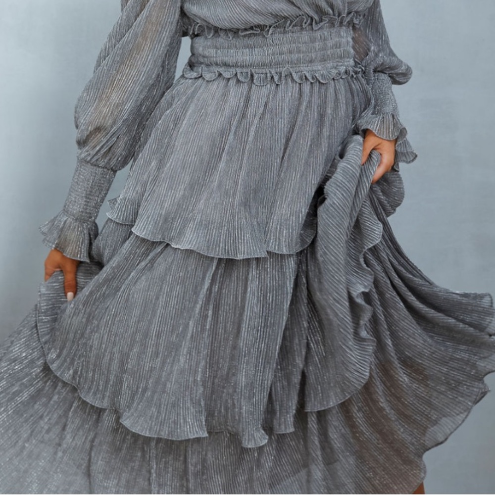 VICI X Emily Travis Elegant Gray Maxi Dress size M - Picture 4 of 12